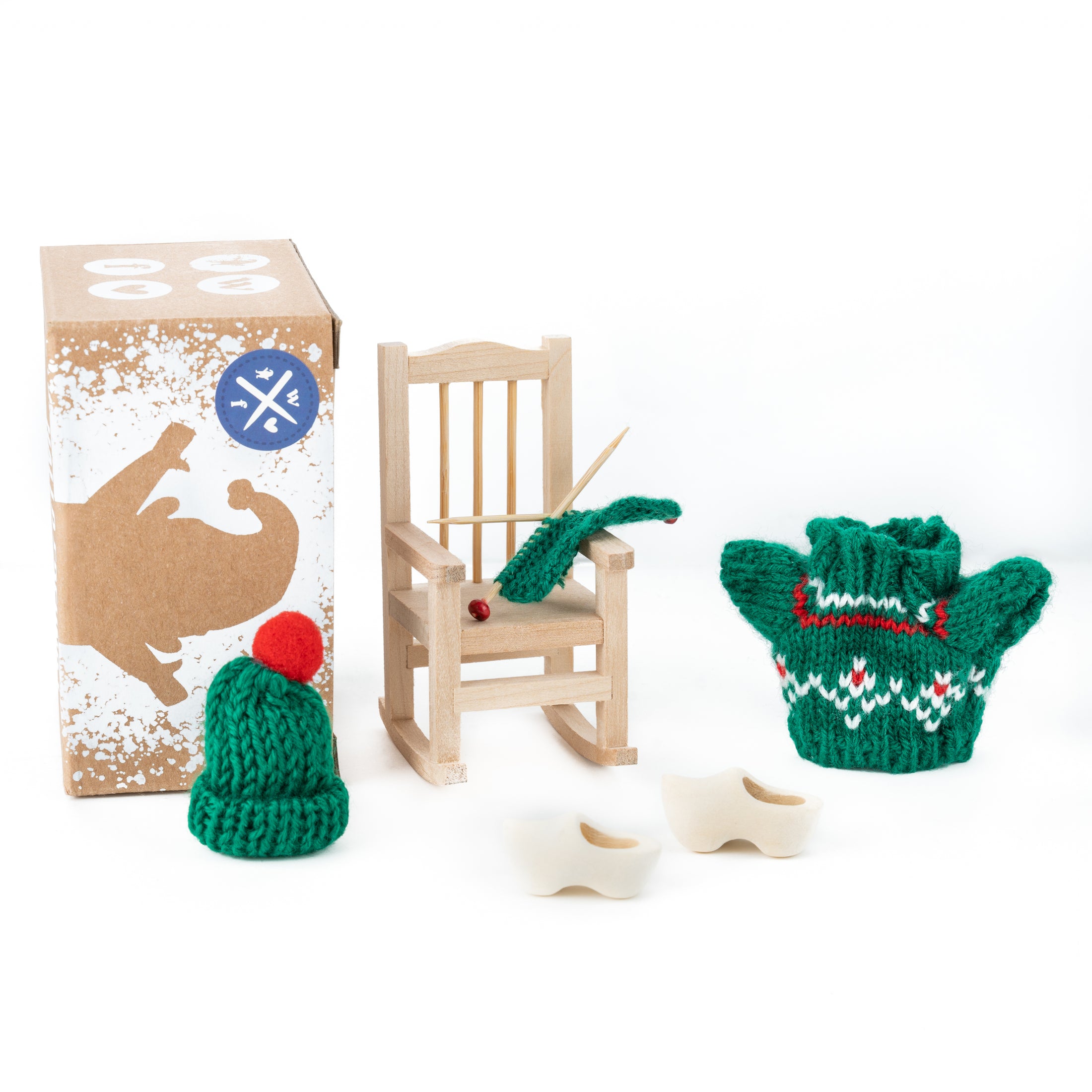 Wichteltür Strick Set - Schaukelstuhl + Garn + Wichtel Kleidung - wichtelfreund