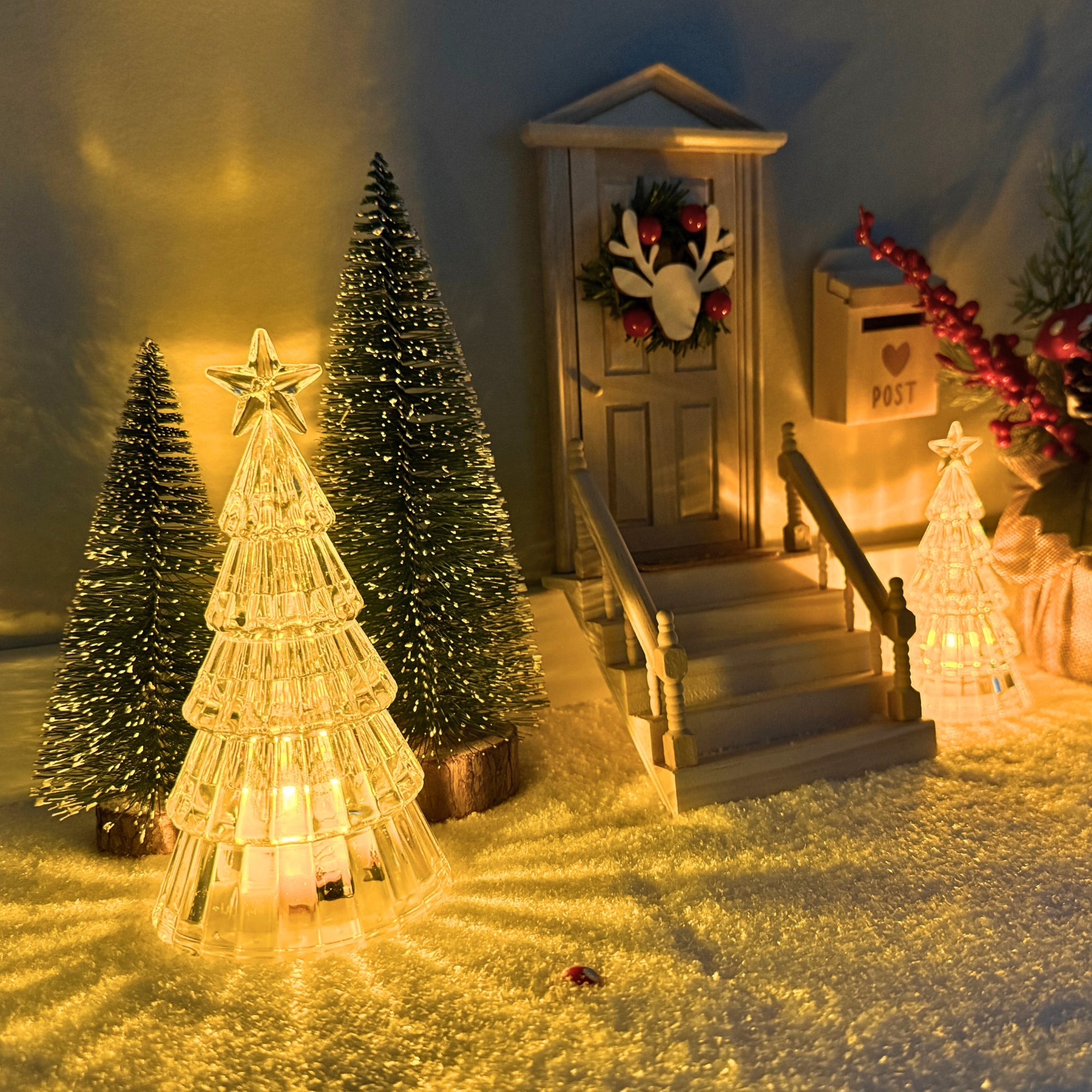 Wichtel LED-Bäumchen – 2er-Set aus leuchtenden Mini-Tannen