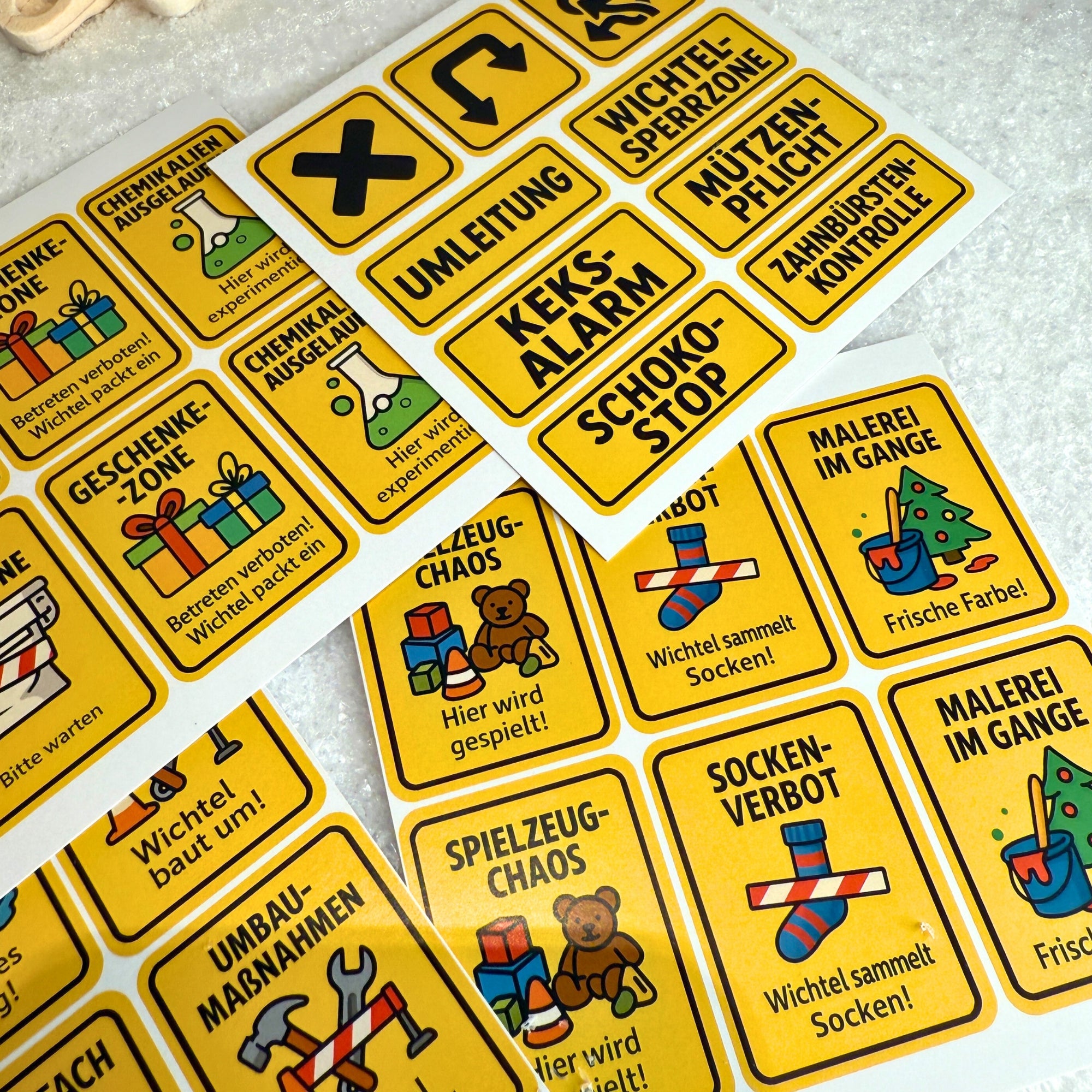 Baustellen-Zubehör für Wichtel – Absperrung für Streiche & Umbauarbeiten