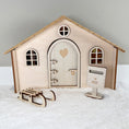 Bild in Galerie-Betrachter laden, Wichtelhaus klein – inkl. Tür, Schlitten und Briefkasten