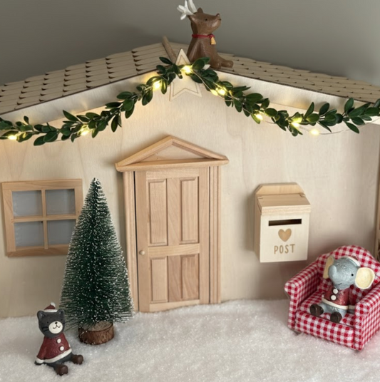 Mini Girlande mit Lichterkette für Wichteltür Deko im Advent
