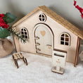 Bild in Galerie-Betrachter laden, Wichtelhaus klein – inkl. Tür, Schlitten und Briefkasten
